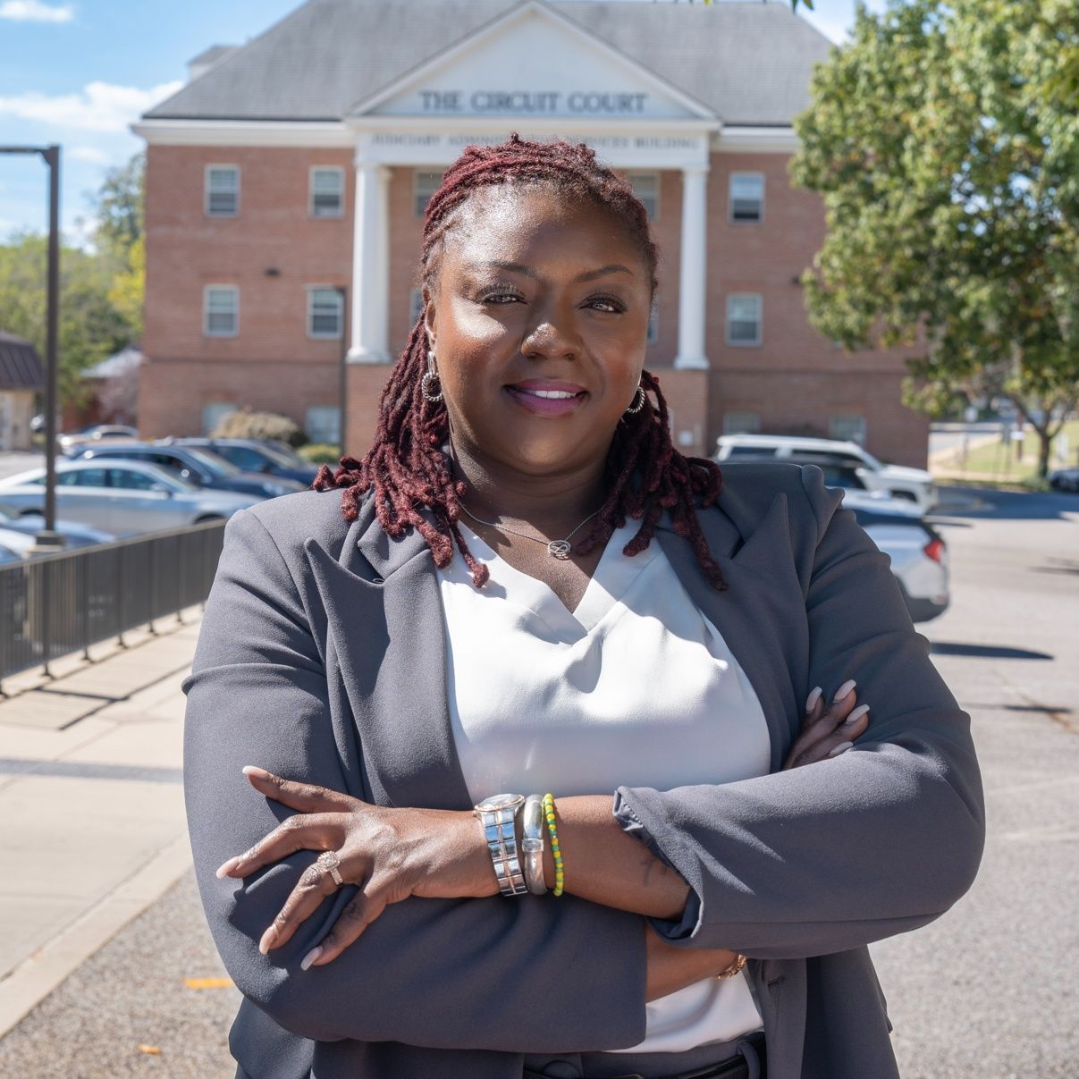 Qiana Johnson standing in front of the circuit court